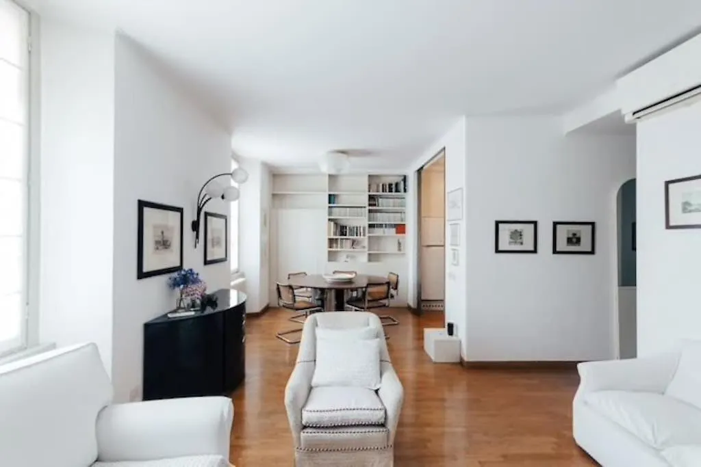La Casa Di Isa Apartment Lecco 0*,